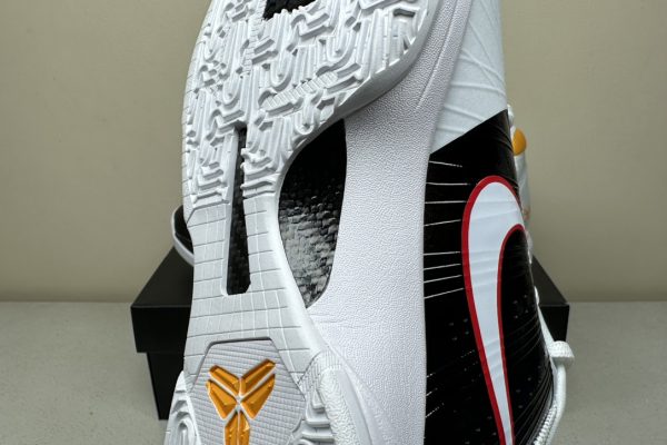 Kobe 5 Protro Alternate Bruce Lee - Max Batch 1