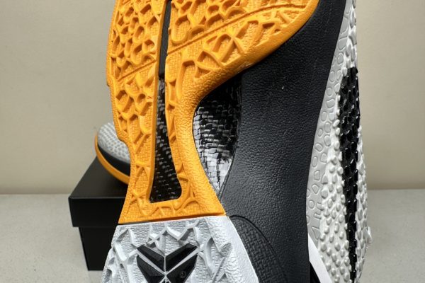 Kobe 6 Protro White Del Sol - Max Batch 1