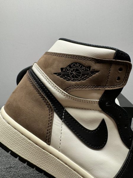 Jordan 1 Mocha High - FK Batch