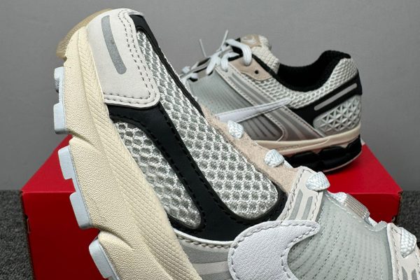 Nike Vomero 5 Supersonic Light Bone Black 3