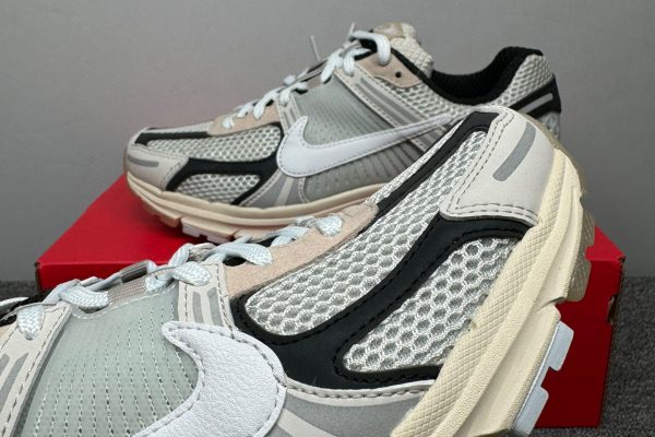 Nike Vomero 5 Supersonic Light Bone Black 7