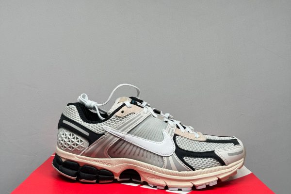 Nike Vomero 5 Supersonic Light Bone Black - Z Batch