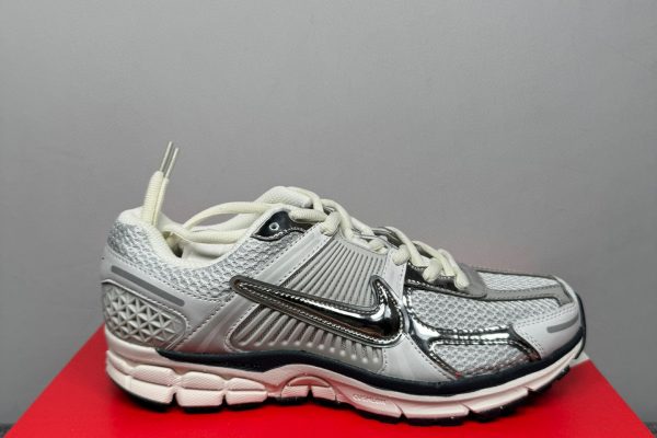 Nike Zoom Vomero 5 Photon Dust Silver - Z Batch