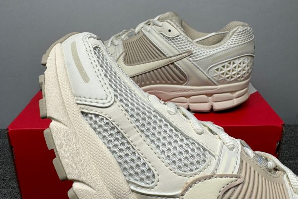 Nike Zoom Vomero 5 Sand Drift - Z Batch 2