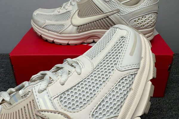 Nike Zoom Vomero 5 Sand Drift - Z Batch 3