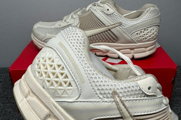 Nike Zoom Vomero 5 Sand Drift - Z Batch 4