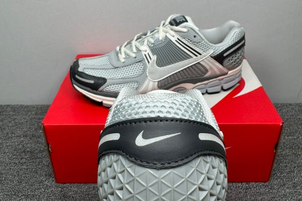 Nike Zoom Vomero 5 Thunder Blue - Z Batch 1