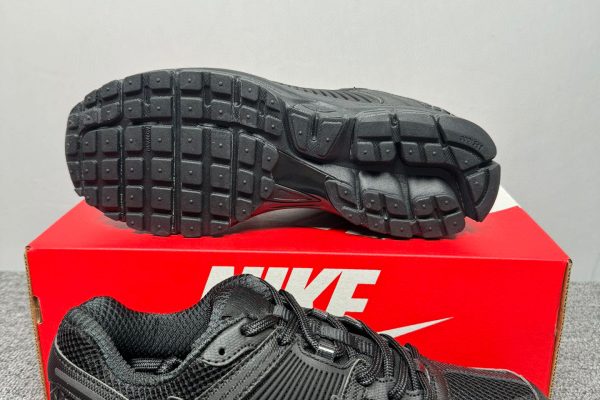 Nike Zoom Vomero 5 Triple Black - Z Batch 4