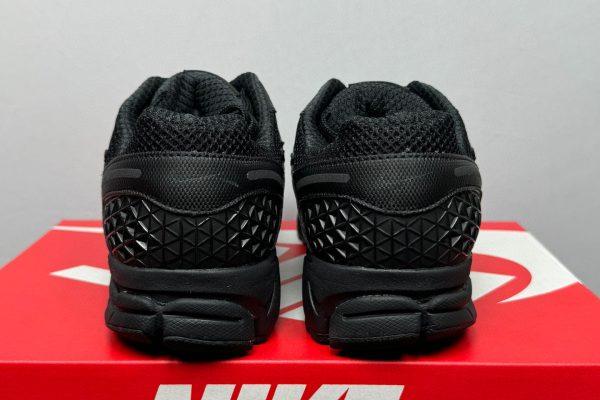 Nike Zoom Vomero 5 Triple Black - Z Batch 7