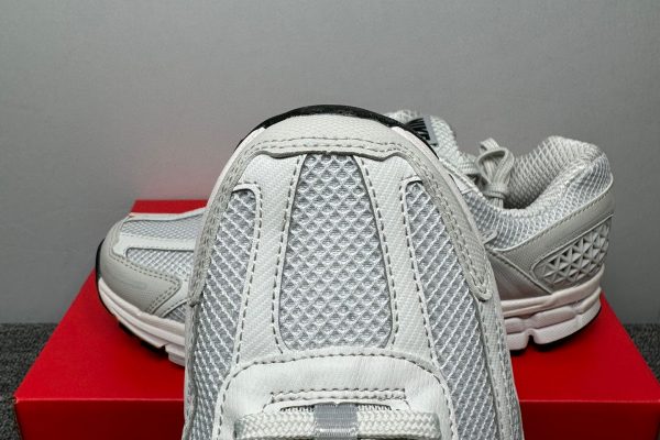Nike Zoom Vomero 5 Vast Grey = Z Batch 1