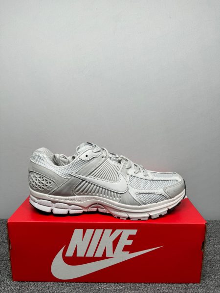 Nike Zoom Vomero 5 Vast Grey - Z Batch