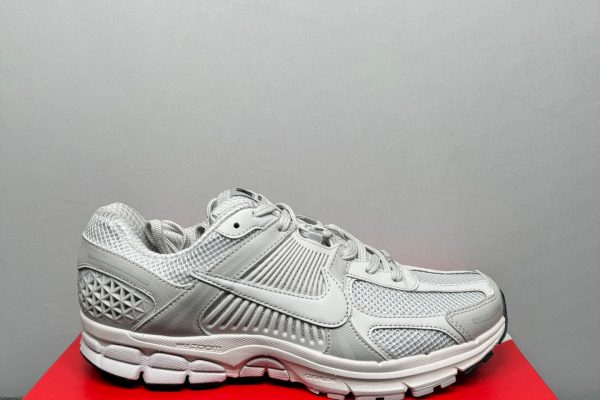 Nike Zoom Vomero 5 Vast Grey - Z Batch