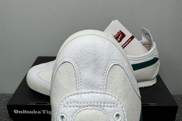 Onitsuka Tiger Slip-on White Velvet Pine - PH Batch 2