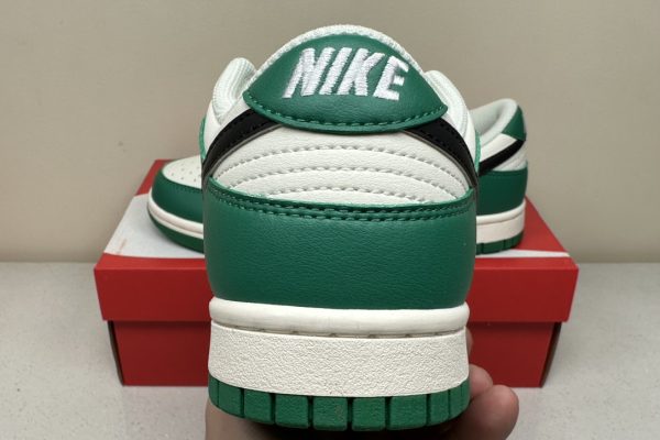 SB Dunk University Green - VT Batch 1