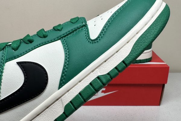 SB Dunk University Green - VT Batch 5