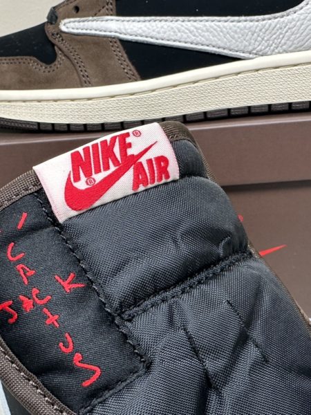Travis Scott Mocha Low - PK 4.0 Batch
