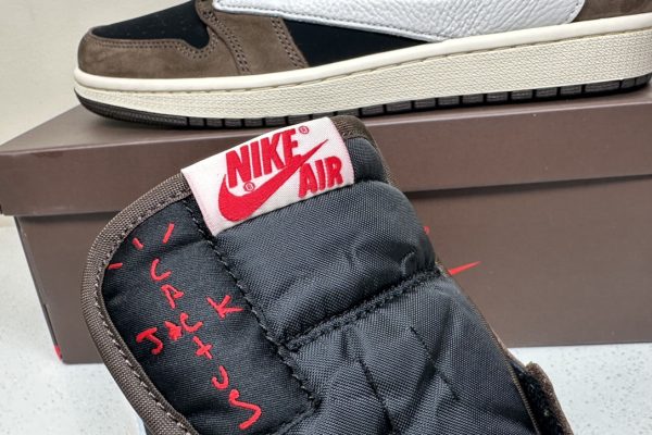 Travis Scott Mocha Low - PK 4.0 Batch