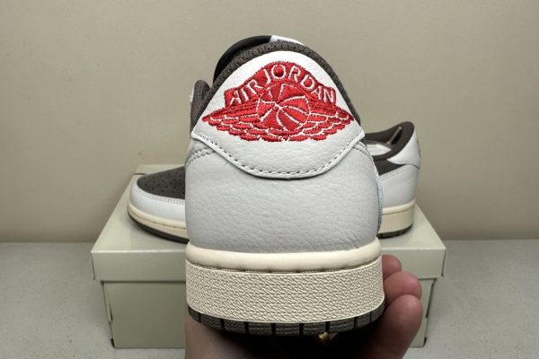 Travis Scott Reverse Mocha Low - PK 4.0 Batch 3
